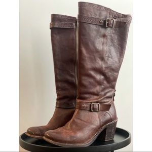 Frye Carmen 14L Brown Leather Heel Zip Boots